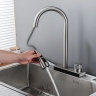 Grifo monomando de cocina Rea Conor con caño extraíble, níquel mate (REA-B6313)