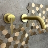 Mezclador de lavabo empotrado Rea Argon, oro cepillado + caja (REA-B7808)