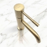 смеситель для умывальника Rea Lungo Diamond Low brushed gold (REA-B9843)